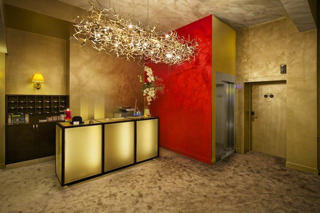 เดอะ นีว์ฟชาเทลโฮเต็ล Hotel Saint-Gilles ภายนอก รูปภาพ