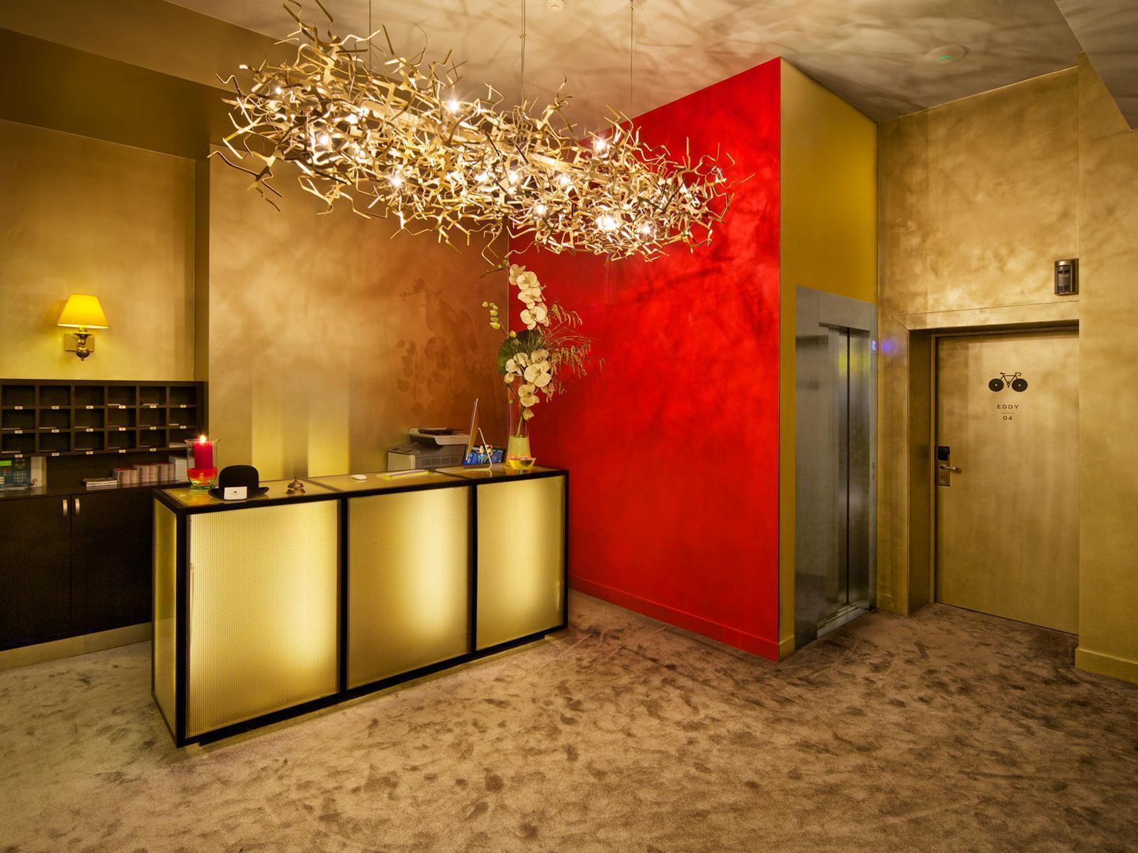 เดอะ นีว์ฟชาเทลโฮเต็ล Hotel Saint-Gilles ภายนอก รูปภาพ