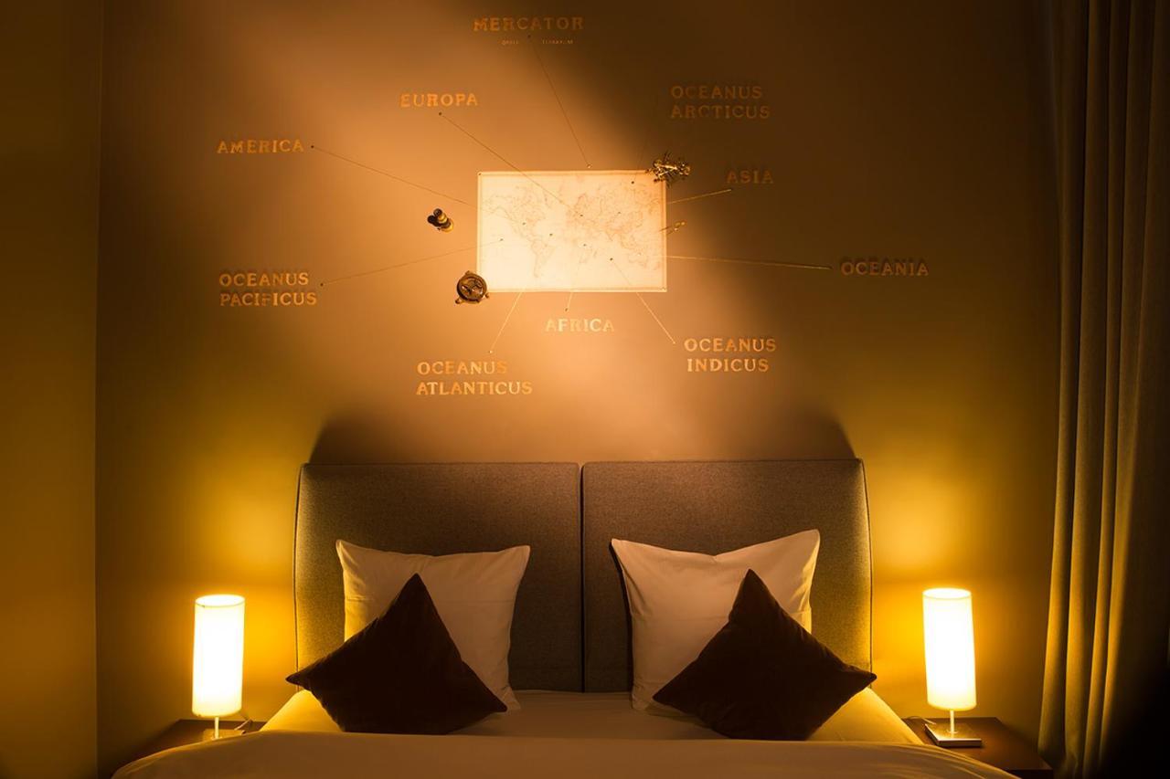 เดอะ นีว์ฟชาเทลโฮเต็ล Hotel Saint-Gilles ภายนอก รูปภาพ